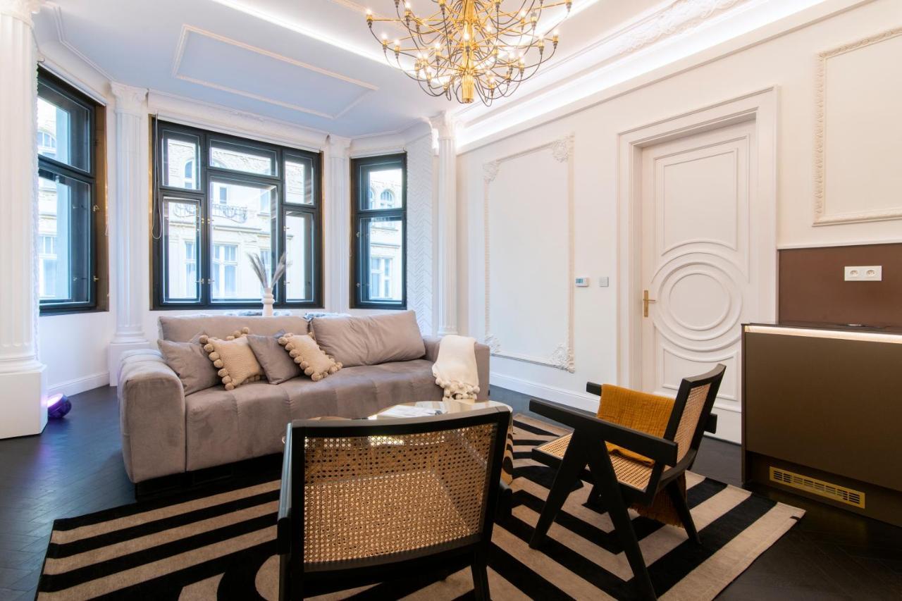Apartamento Antique Glam In Old Town